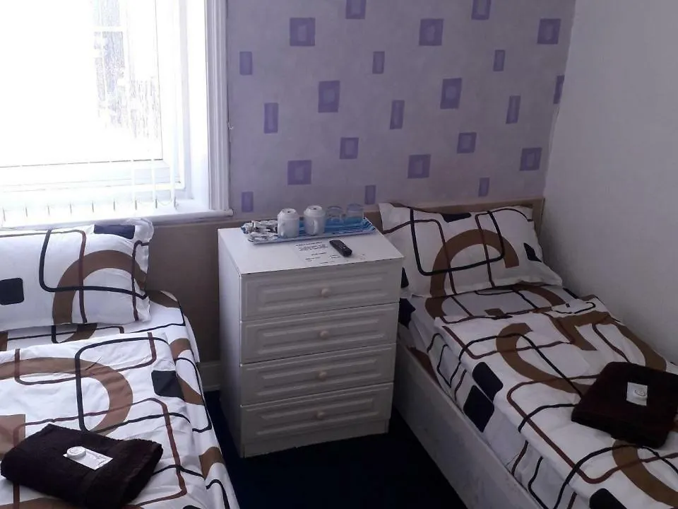 Belroy Hotel Blackpool 3*,
